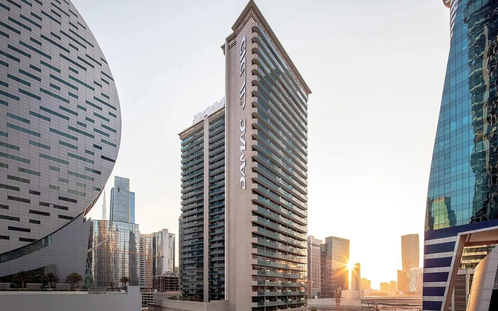 Livbnb Suites - Bright 1 Bedroom Suite In Merano Tower Dubai Apartment