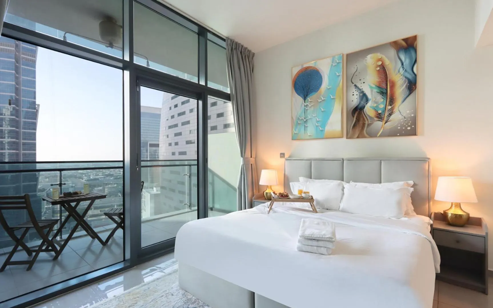 Livbnb Suites - Bright 1 Bedroom Suite In Merano Tower Dubai